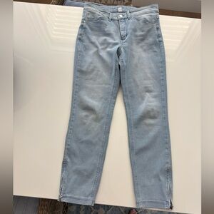 Dream Jeans by Mac Light Wash Women's Cropped Jeans